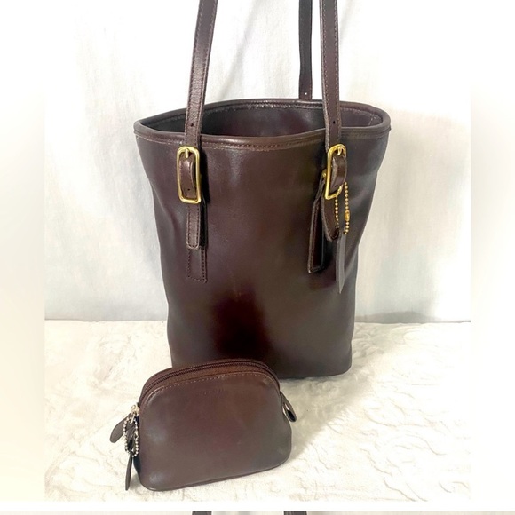 Coach Handbags - Coach 2001 leather bucket bag and matching mini pouch excellent!